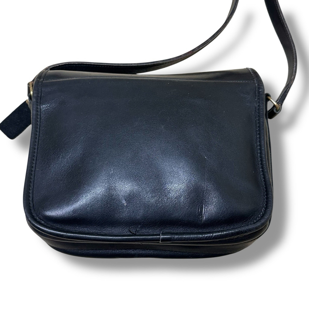 Coach Vintage Tailored Pouch #4110 Black Leather Flap Crossbody Purse 0440-936 - Picture 4 of 16